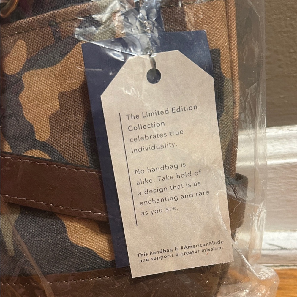 R. Riveter **SPECIAL EDITION** Otto Trailblazer Camouflage Bag - Picture 4 of 5